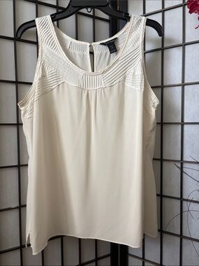 White House Black Market Cream Pintuck Yoke Sleeveless Camisole